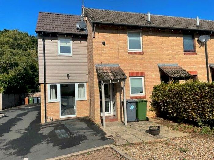 2 Bedroom End Of Terrace House To Rent In St Kyneburgha Close, Castor, Peterborough, PE5