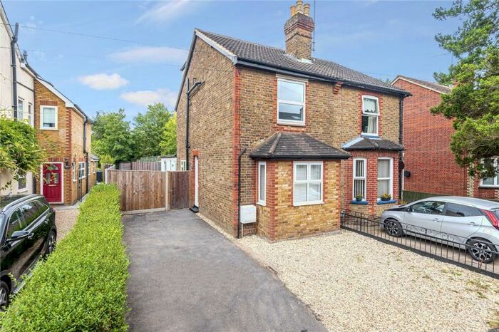 4 Bedroom Semi-Detached House To Rent In Horsell, GU21