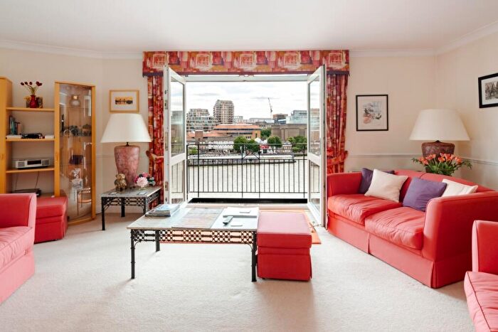 2 Bedroom Flat To Rent In High Timber Street London, EC4V