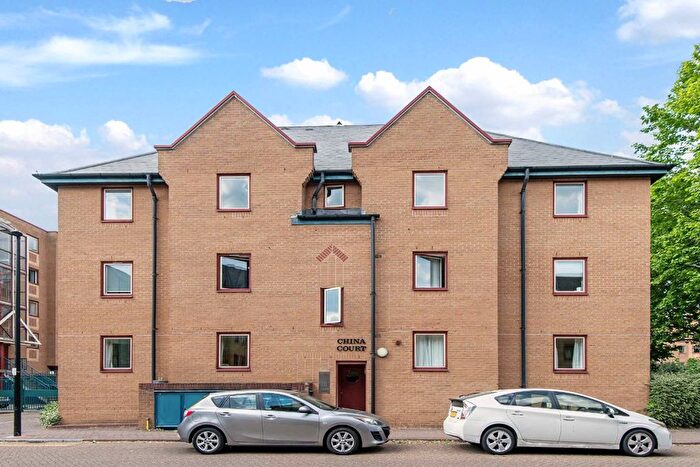 2 Bedroom Flat To Rent In Asher Way, Wapping, E1W