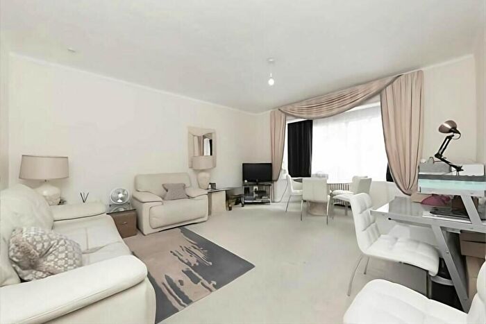 2 Bedroom Flat For Sale In Greville Place, Maida Vale, London, ., NW6