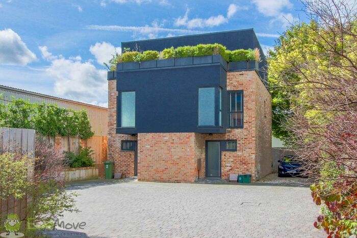 3 Bedroom Town House To Rent In The Orchards, Glenfall Way, Charlton Kings, Cheltenham, GL52