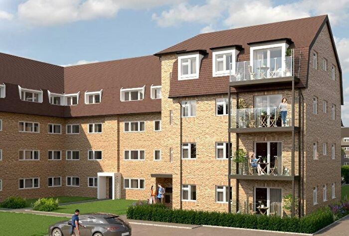 2 Bedroom Flat To Rent In Linden Grove, New Malden, KT3