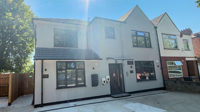 2 Bedroom Flat To Rent In Green Drive, Southall, UB1