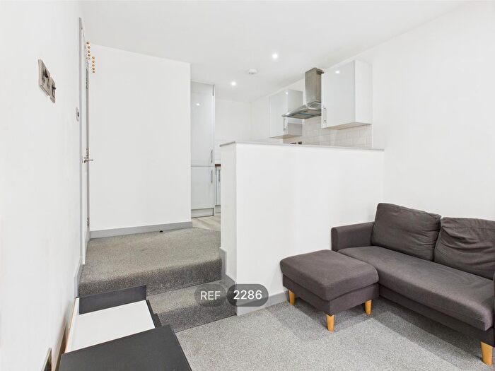 1 Bedroom Flat To Rent In Tivoli House, South Street, HU1
