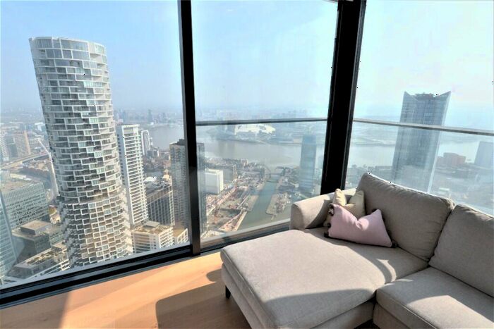 2 Bedroom Apartment To Rent In Marsh Wall, London, E14