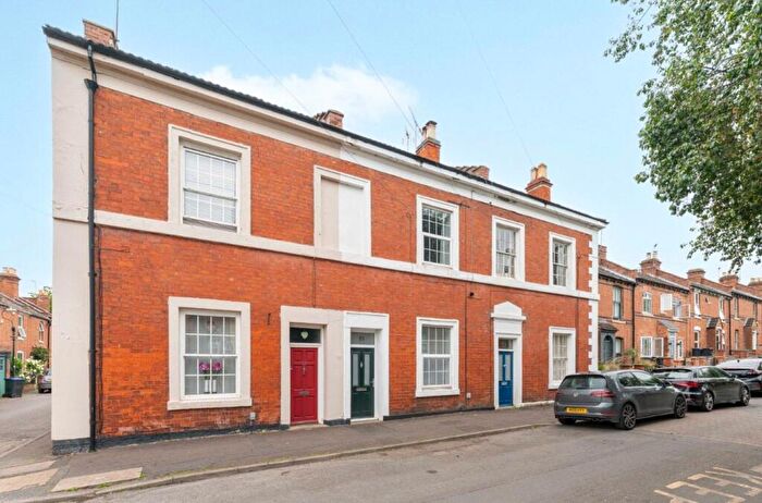 2 Bedroom Terraced House For Sale In Clapham Terrace, Leamington Spa, Warwickshire, CV31