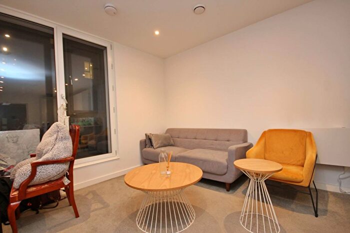 1 Bedroom Flat To Rent In Manchester, M17