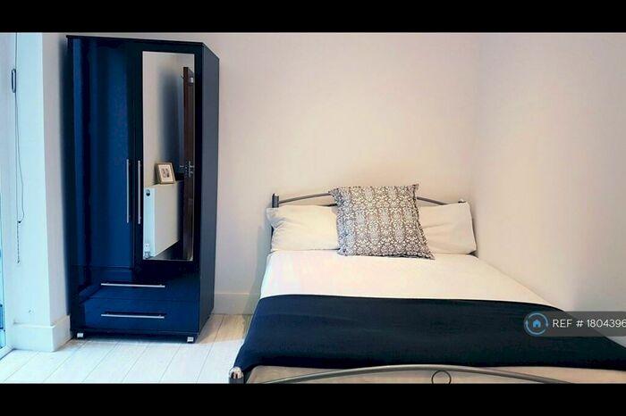 Studio To Rent In Rufford Street, London, N1