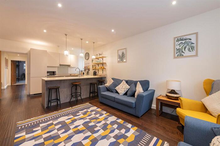 2 Bedroom Apartment To Rent In Thomas Street, Lewes, BN7