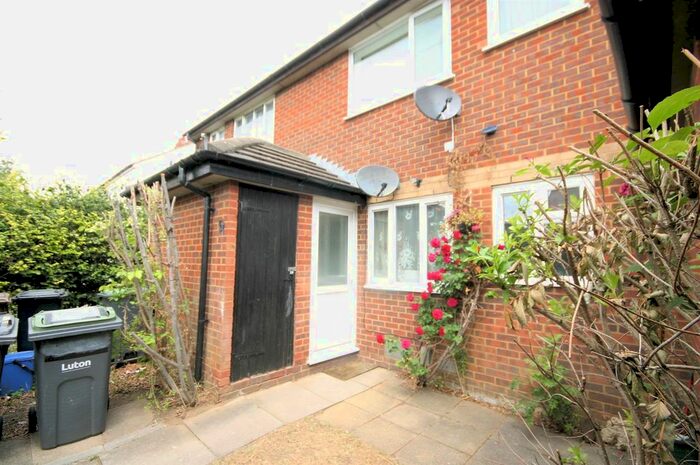 1 Bedroom Maisonette To Rent In Alder Crescent, Luton, LU3