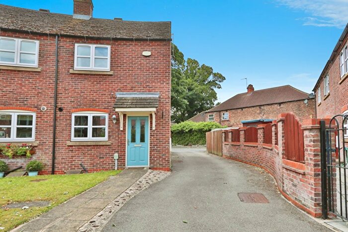 3 Bedroom End Terrace House For Sale In All Saints Mews, Preston, HU12