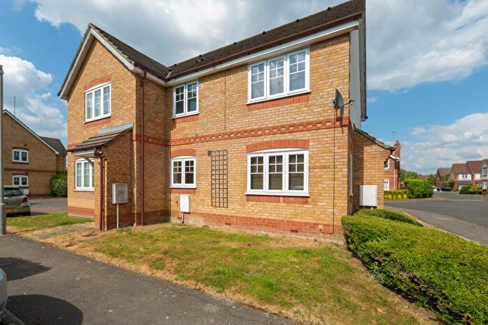 1 Bedroom Terraced House To Rent In Carnation Way, HP21