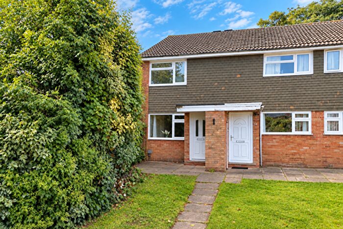 2 Bedroom Maisonette For Sale In Cherryleas Drive, Leicester, Leicestershire, LE3