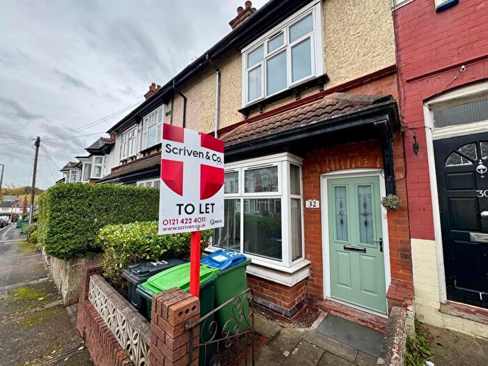 2 Bedroom House To Rent In Linden Road, Smethwick, West Midlands, B66