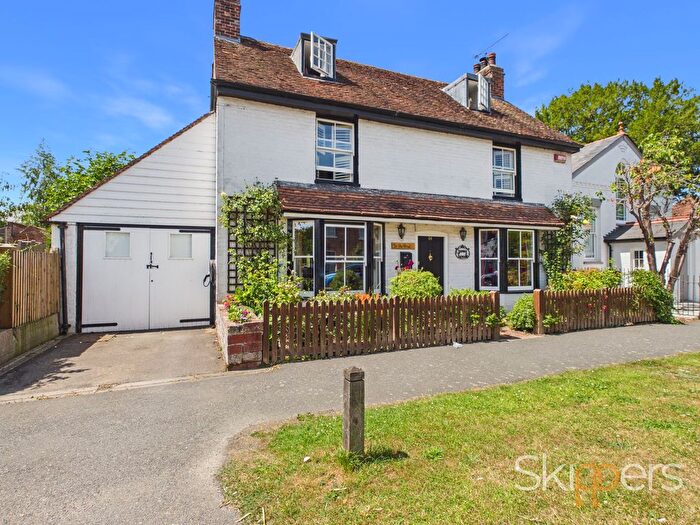 4 Bedroom Detached House For Sale In The Street, Appledore, TN26