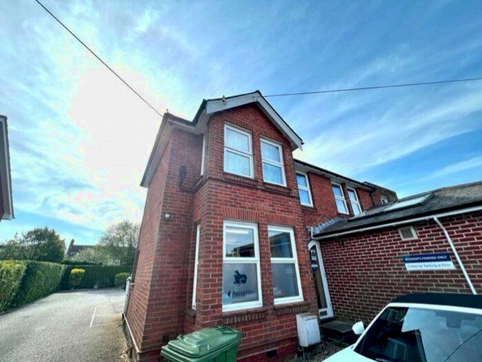 Studio To Rent In Wildern Lane, Hedge End, Southampton, Hampshire, SO30