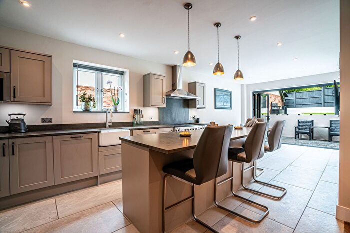 5 Bedroom Detached House For Sale In The Old Orchard, Rye Street, CM23