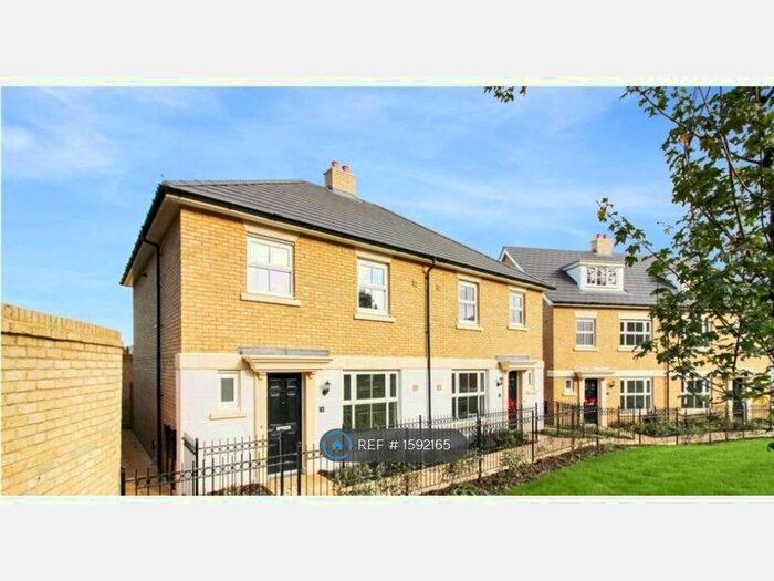 3 Bedroom Semi-Detached House To Rent In Christabel Close, Ebbsfleet Valley, Swanscombe, DA10