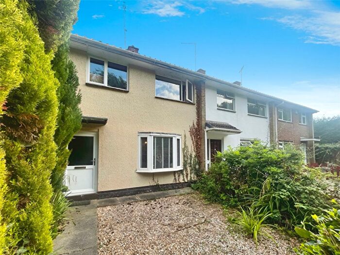3 Bedroom Terraced House For Sale In Bank Walk, Burton-On-Trent, Staffordshire, DE13