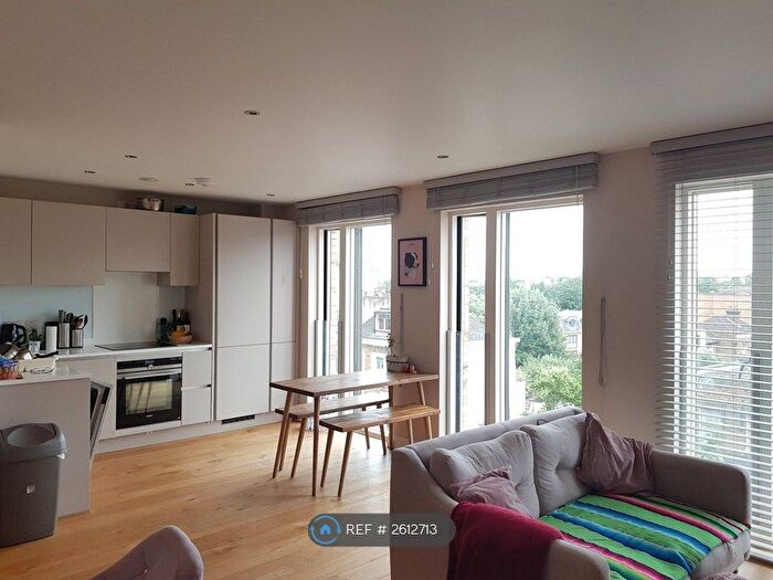 1 Bedroom Flat To Rent In Lyden Court, London, N19