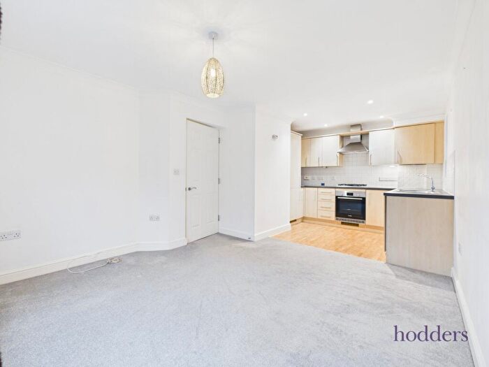 1 Bedroom Apartment To Rent In Surrey, KT13