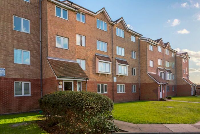 1 Bedroom Flat To Rent In Dunnock Close, London, N9