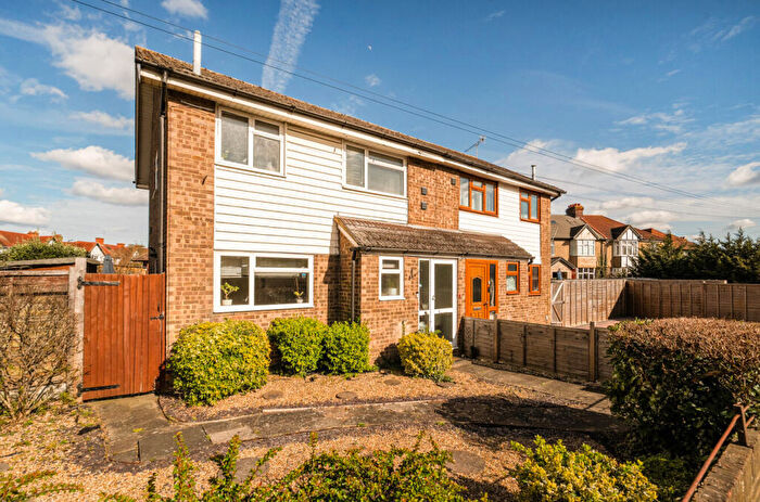 3 Bedroom Semi Detached House For Sale In Straight Road, Old Windsor, Windsor, SL4