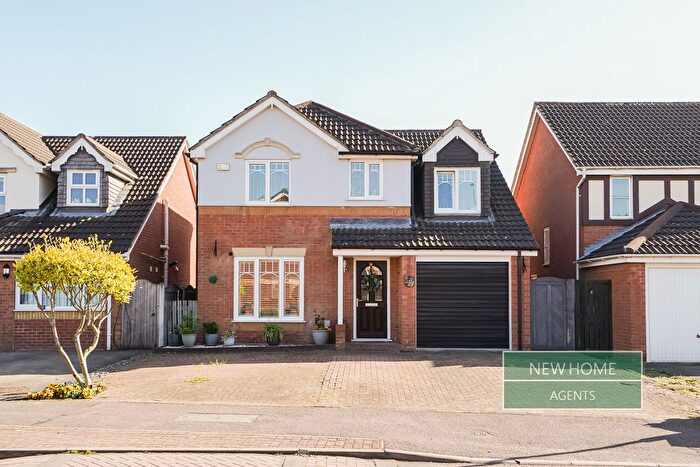 4 Bedroom Detached House For Sale In Pasture Drive, Castleford, WF10