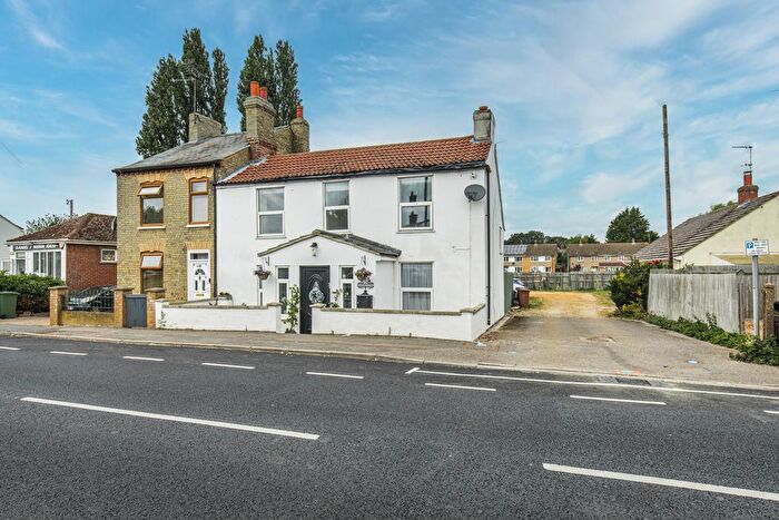 3 Bedroom Semi-Detached House For Sale In Norwich Road, Wisbech, Cambridgeshire, PE13