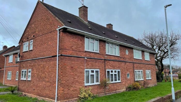 2 Bedroom Flat To Rent In Peacock Avenue, Wednesfield, Wolverhampton, WV11