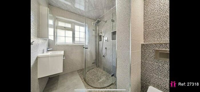 2 Bedroom Apartment To Rent In Bispham Road, London, NW10