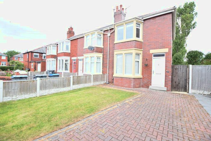 2 Bedroom End Of Terrace House To Rent In Prescot Place, Blackpool, FY3