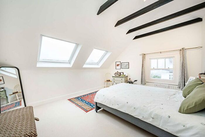 1 Bedroom Flat For Sale In Dryburgh Road, London, SW15