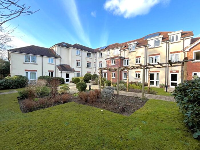 1 Bedroom Retirement Property For Sale In Headley Road, Hindhead, Surrey, GU26