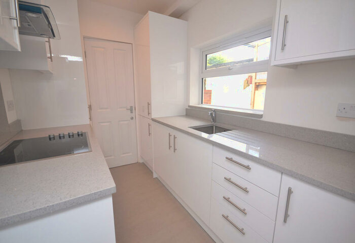 1 Bedroom Flat To Rent In Charles Street, Reading, RG1