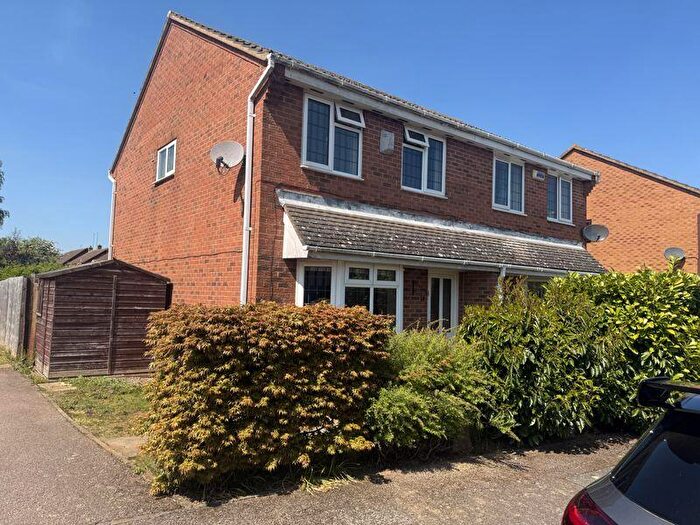 3 Bedroom Semi-Detached House To Rent In Aldwell Close, Wootton, Northampton, NN4