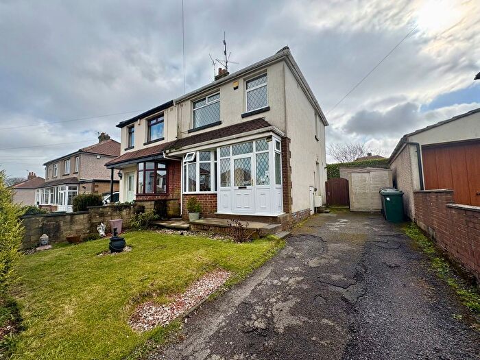 3 Bedroom Semi-Detached House To Rent In Westminster Drive, Clayton, Bradford, BD14