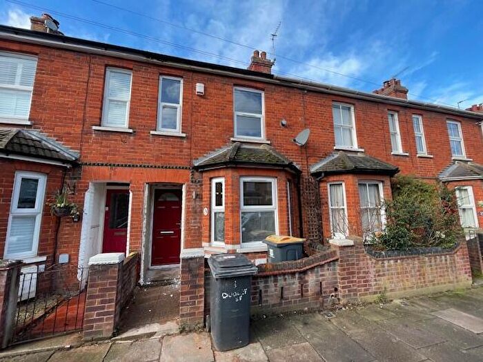 2 Bedroom Terraced House To Rent In Dudley Street, MK40