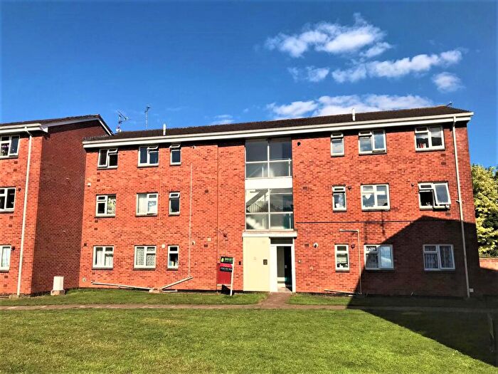 2 Bedroom Flat To Rent In Rifford Road, EX2