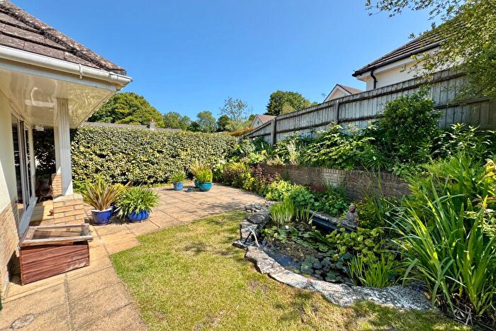 3 Bedroom Bungalow For Sale In Harmans Cross, BH20 - Photo 2