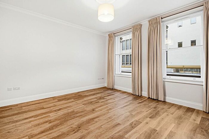 2 Bedroom Flat To Rent In Duke Of York Square, London, SW3