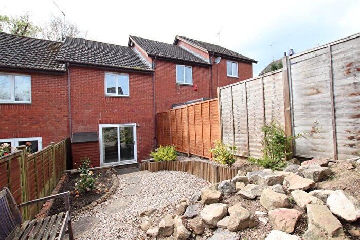 2 Bedroom Terraced House For Sale In Kingswood Close, Exeter, EX4
