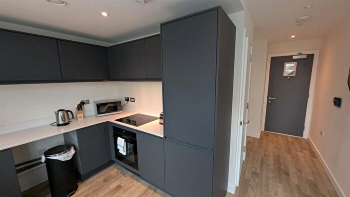 1 Bedroom Flat To Rent In Paragon House, Seymour Grove, M16