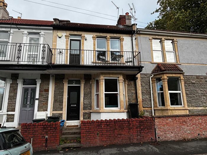 2 Bedroom Terraced House To Rent In Lyndale Road, Bristol, BS5