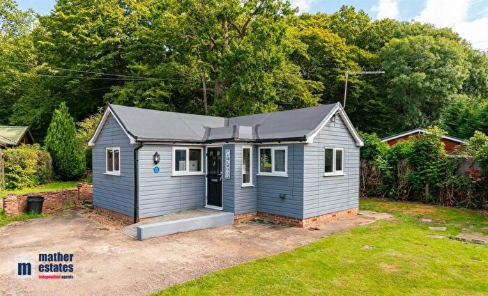 1 Bedroom Chalet For Sale In Spielplatz, Lye Lane, Bricket Wood, AL2