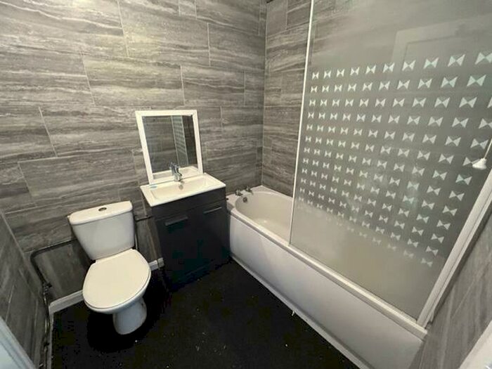 2 Bedroom Apartment To Rent In Kirkgate Street, Wisbech, PE13