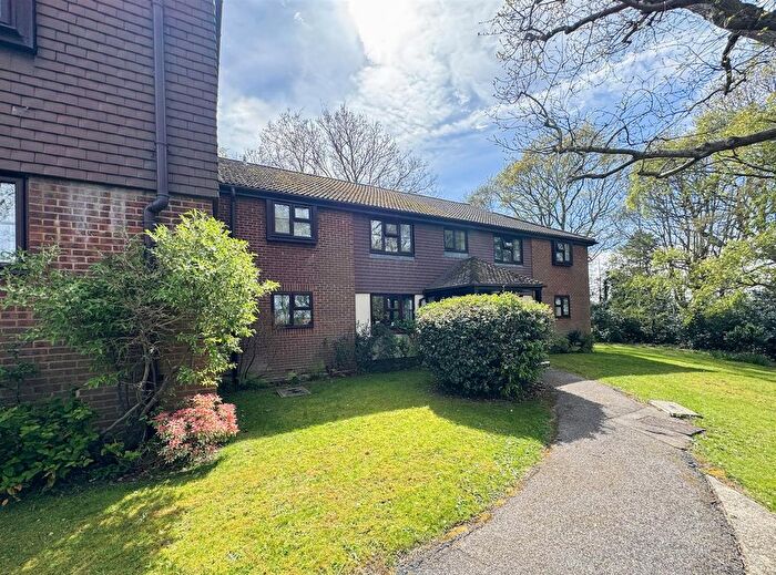 2 Bedroom Flat To Rent In Mansell Close, Bexhill-On-Sea, TN39