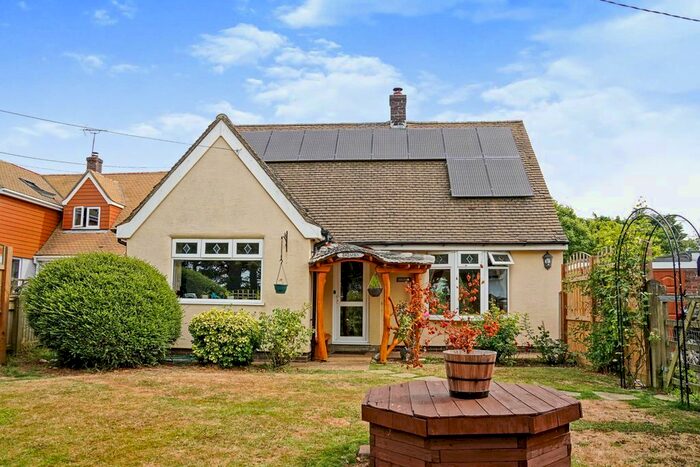 3 Bedroom Detached House For Sale In The Street, Swingfield, Dover, CT15
