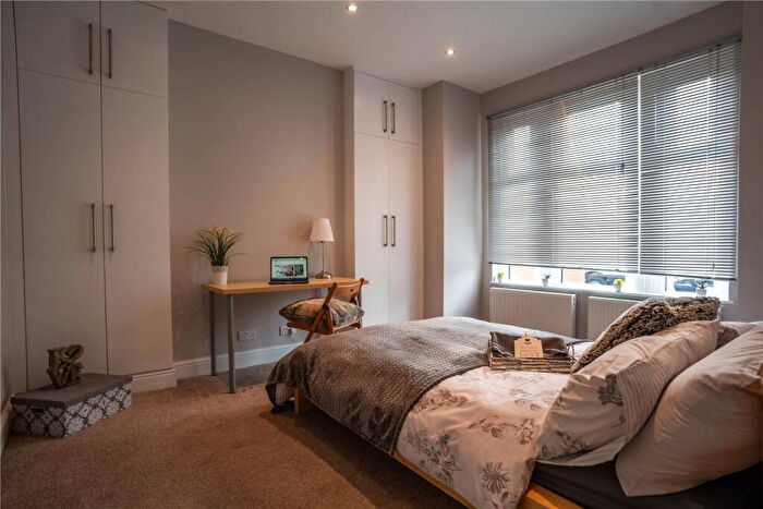 3 Bedroom Flat To Rent In Stondon Park, London, SE23